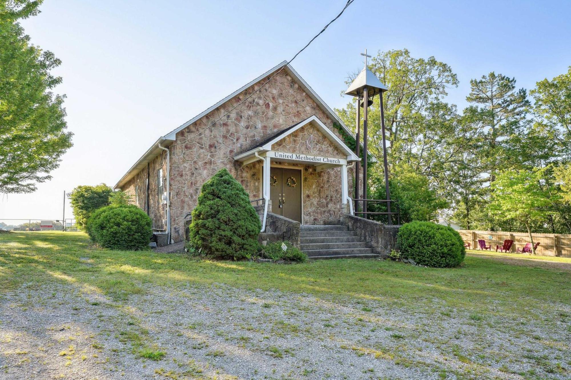 Old Church Retreat With Fire Pit And Air Hockey! Omaha 외부 사진